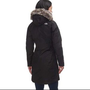 North face Women's Arctic Parka II
